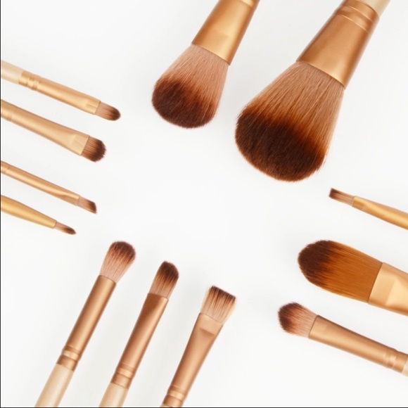 12 piece Makeup Brush Set - Picture 2 of 4