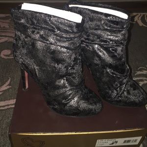 Luxury rebel crushed velvet booties