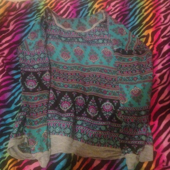Long sleeve shirt