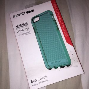 Pretty blue tech21 iPhone 6/6s case