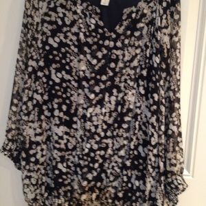 CJ Banks blouse with sheer 3/4 length sleeves