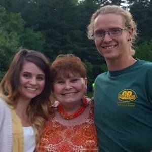 Meet your Posher, Juanita