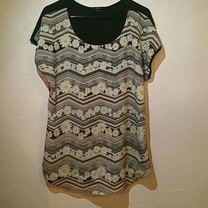 Chevron and daysies flowy t