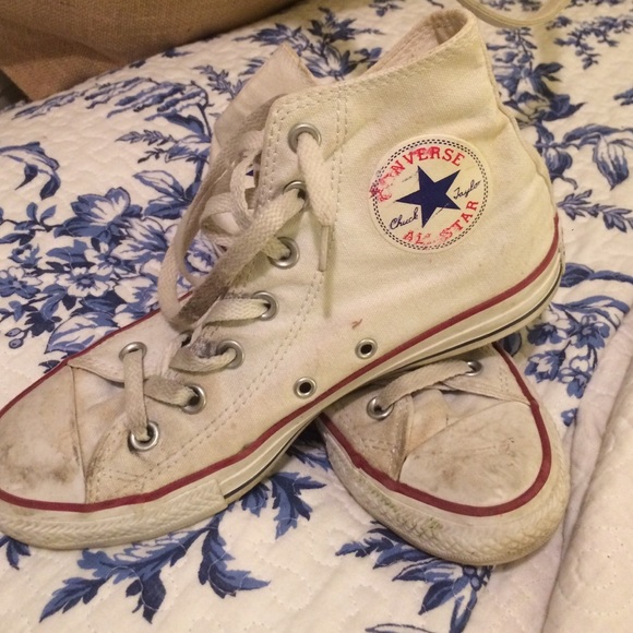 SOLD!!! Converse- All star white