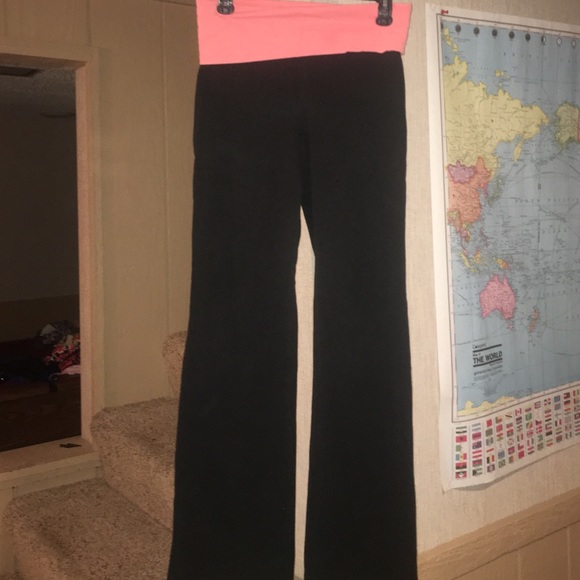 PINK yoga pants