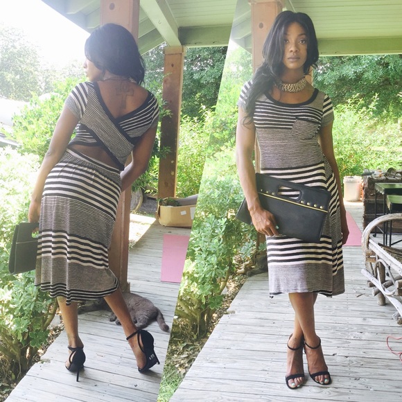 Criss Cross back out Maxi