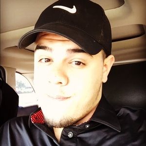 Meet your Posher, Hector