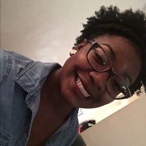 Meet your Posher, Lorrenette