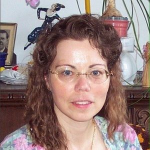 Meet your Posher, Claudia