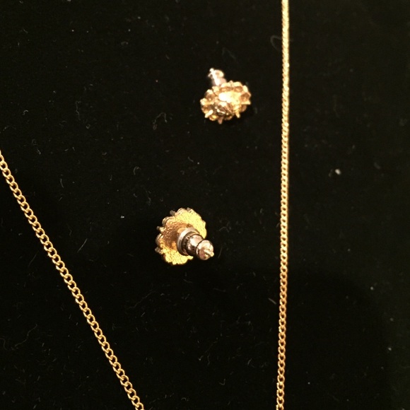 16" necklace KY Derby hat necklace & earring set - Picture 3 of 4