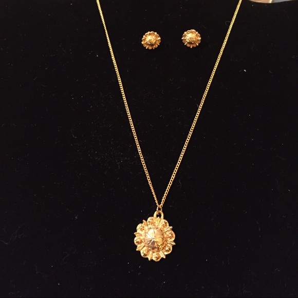 16" necklace KY Derby hat necklace & earring set - Picture 1 of 4