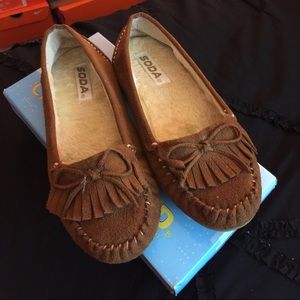 Camel moccasins
