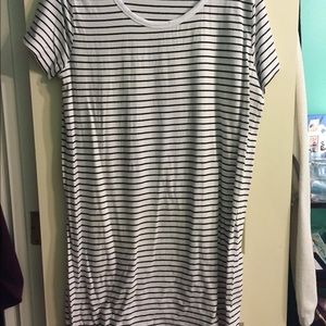 Black and white tshirt dress