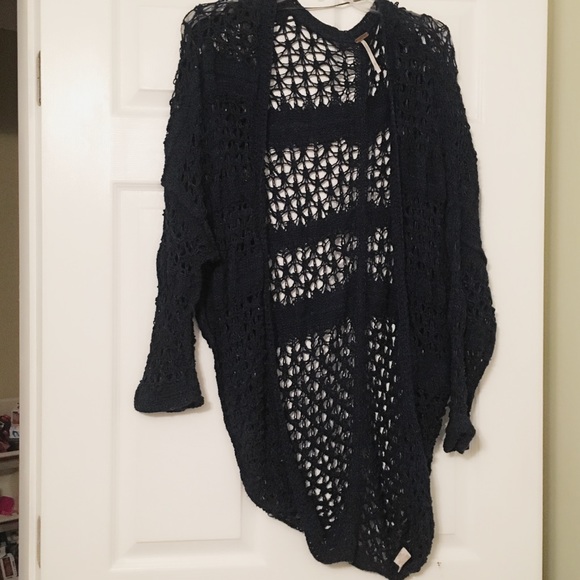 Free People knitted cardigan sweater. - Picture 1 of 3