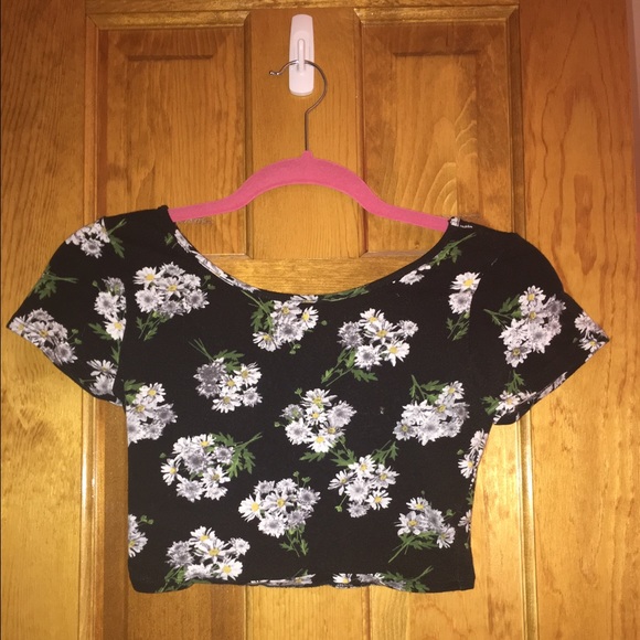 Daisy crop top