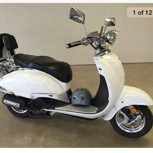 Meet your Posher, Nicky