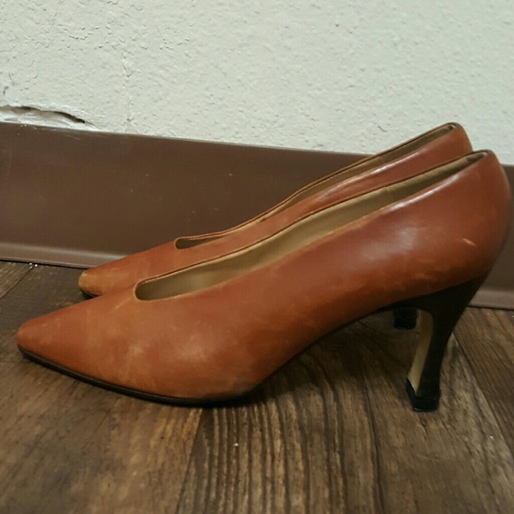 Heels - Picture 2 of 3