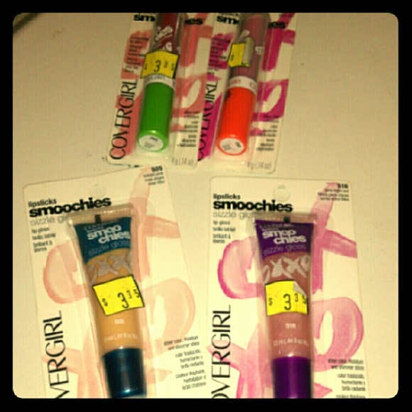 Covergirl lipgloss/lipstick
