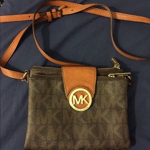 Michael Kors Fulton Crossbody