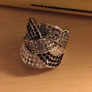 Lia Sophia ring - size 7