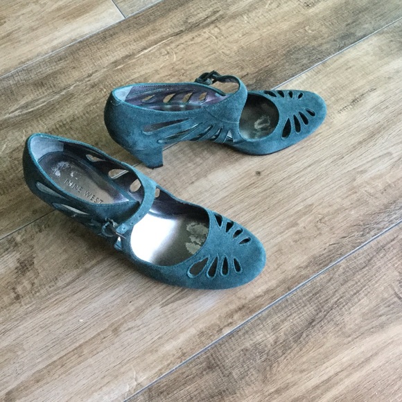 Nine West Suede Mary Jane Size 7