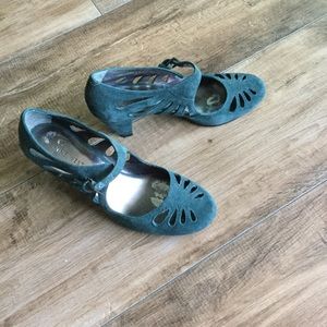 Nine West Suede Mary Jane Size 7