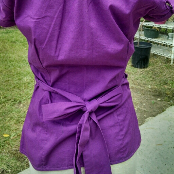 Tie back top - Picture 2 of 4