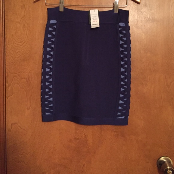Bebe bandage skirt nwt