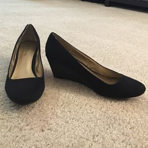 Dressy black wedges!