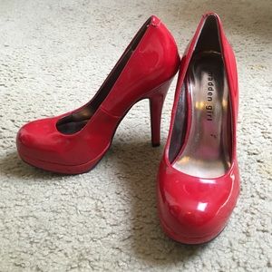 👠 Red Pumps 👠