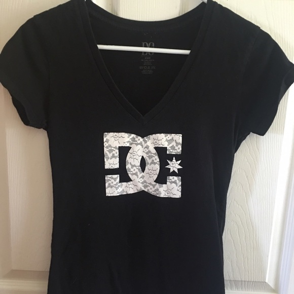 Black and white summer shirt!