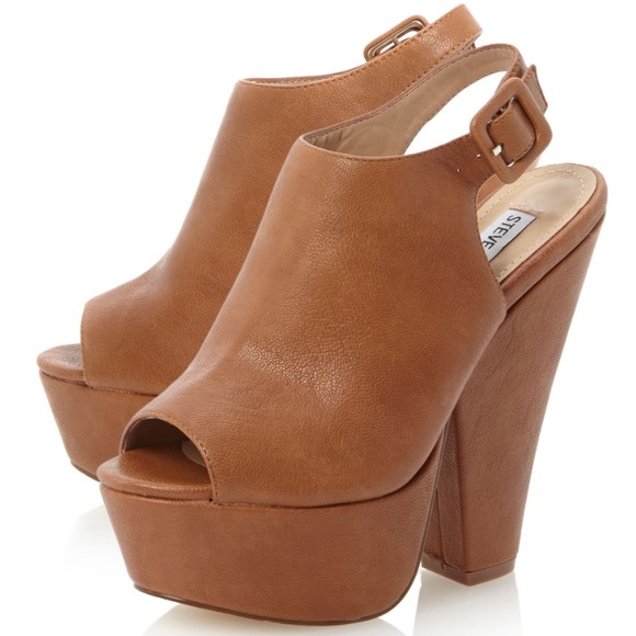 Steve Madden Gabby Platform Pump