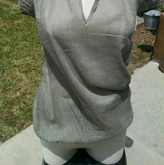 Top - Picture 2 of 4