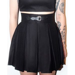 Deandri black pleated Nancy Skirt