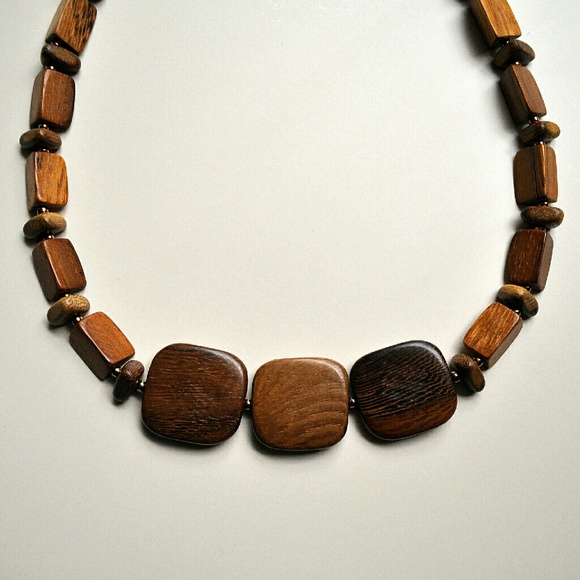 Handcrafted Robles Wood Necklace -- New - Picture 2 of 5