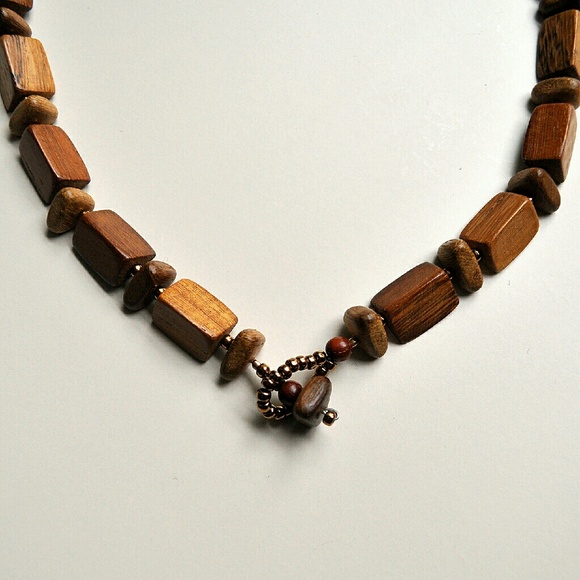 Handcrafted Robles Wood Necklace -- New - Picture 3 of 5