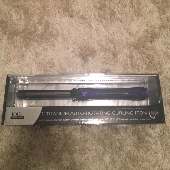 Auto-rotating curling iron NEW IN BOX