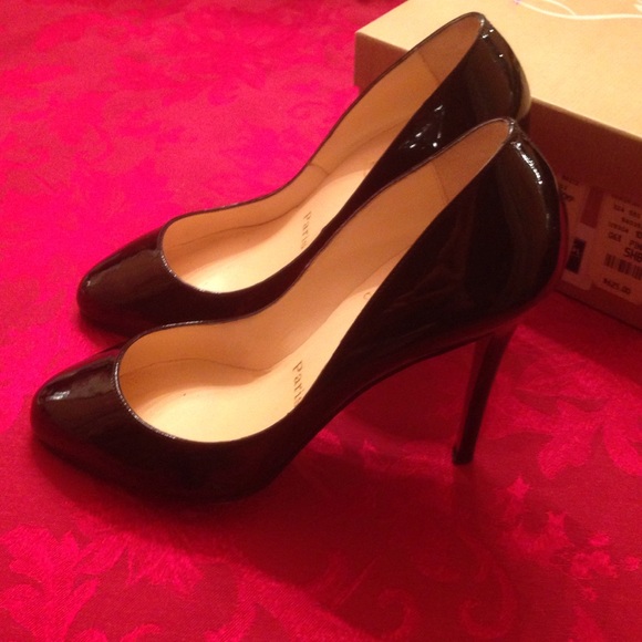 Christian Louboutin Decoltissimo Patent Leather - Picture 2 of 4