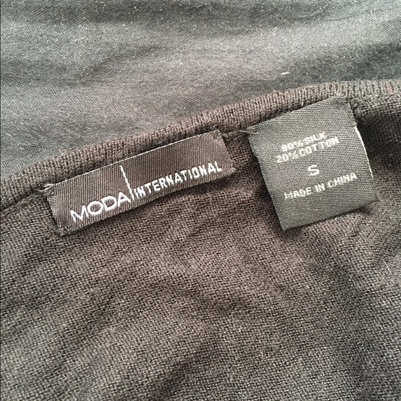 MODA International halter top - Picture 1 of 4