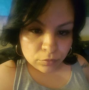 Meet your Posher, Lola