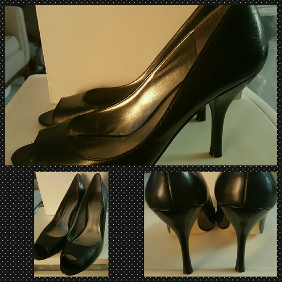 Nine West peep toe heel