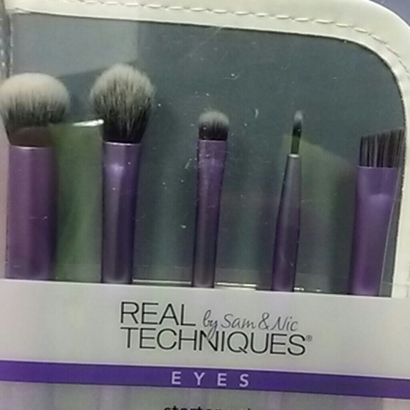 Make-up brushes