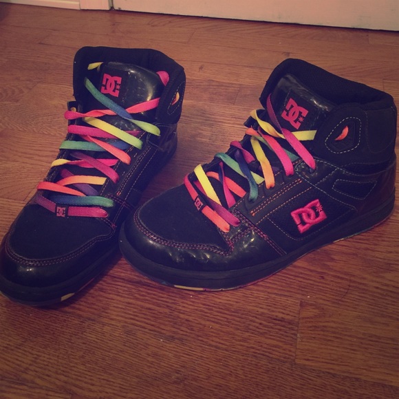 DC high top tennis shoes