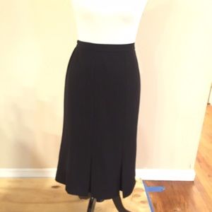 Reduced! NWT Jones Studio Black Tulip Skirt