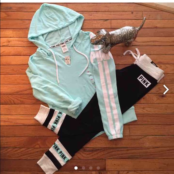 ISO this outfit in large pants and M or L hoodie!