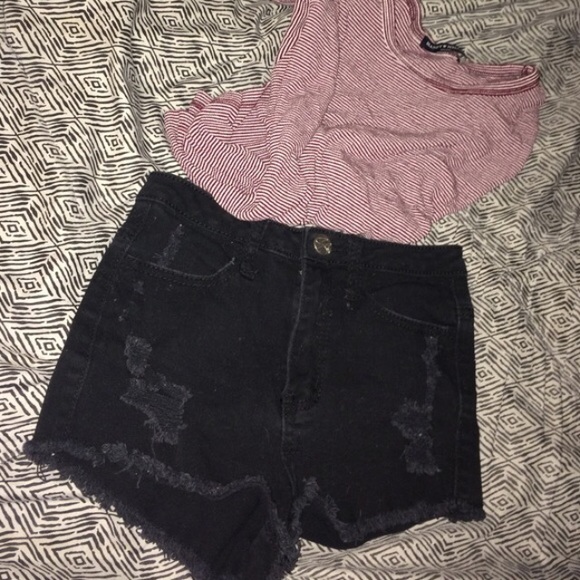 Black distressed shorts