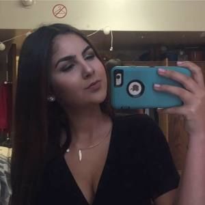 Meet your Posher, Nyomi