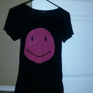 Black wildfox smiley face T