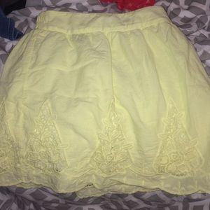 Yellow skirt. XS
