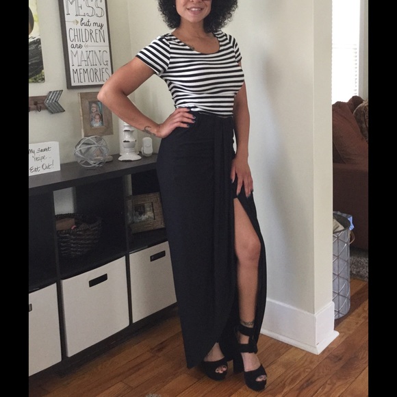 April Spirit Dresses & Skirts - SALE 🌟 Only ONE Left! 😯 High Low Black Skirt